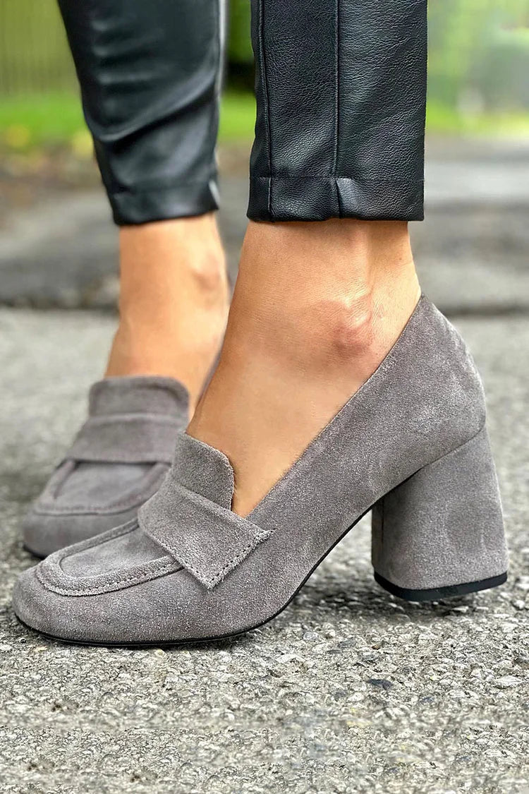 LIEVE | RETRO SUÈDE LOAFERS MET VIERKENTE TEEN EN DIKKE HA