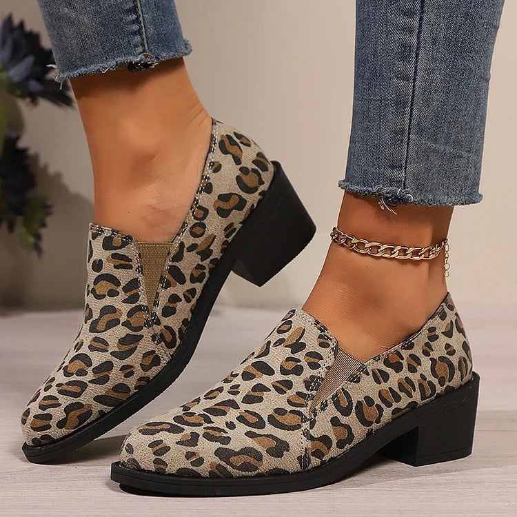 ANGELIQUE | CASUAL LOAFERS MET RONDE NEUS EN DIKKE HAK