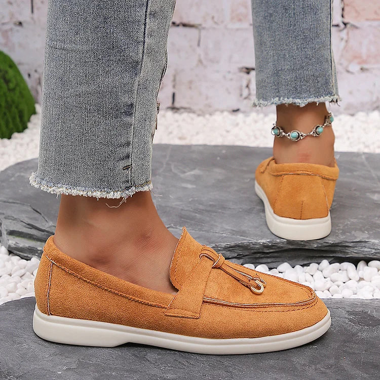SASKIA | ELEGANTE LOAFERS MET GEKNOOPTE STIKSEL