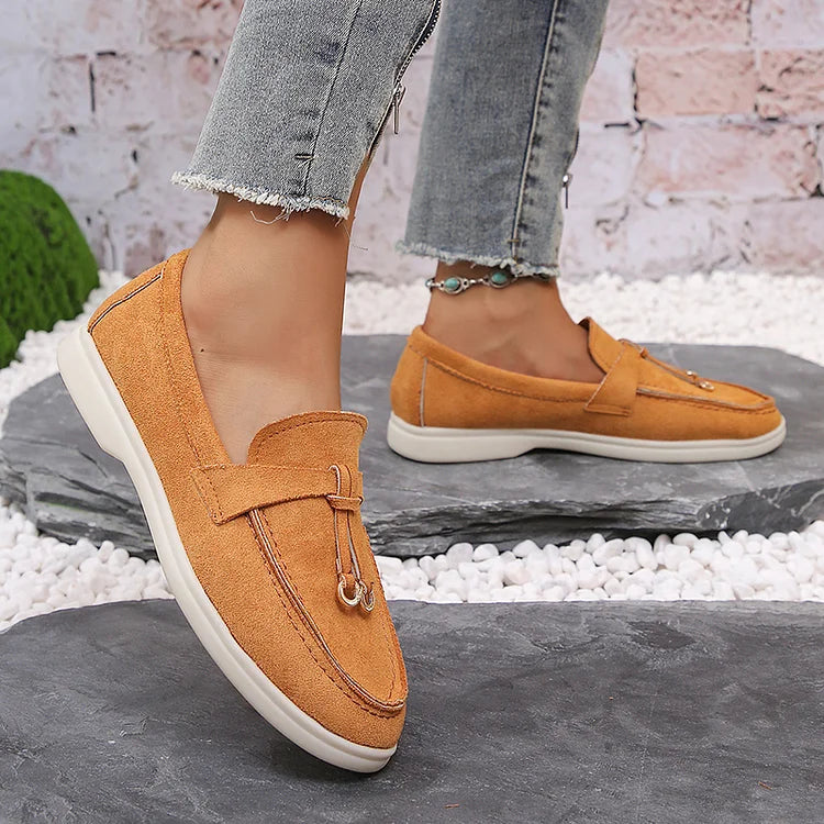 SASKIA | ELEGANTE LOAFERS MET GEKNOOPTE STIKSEL