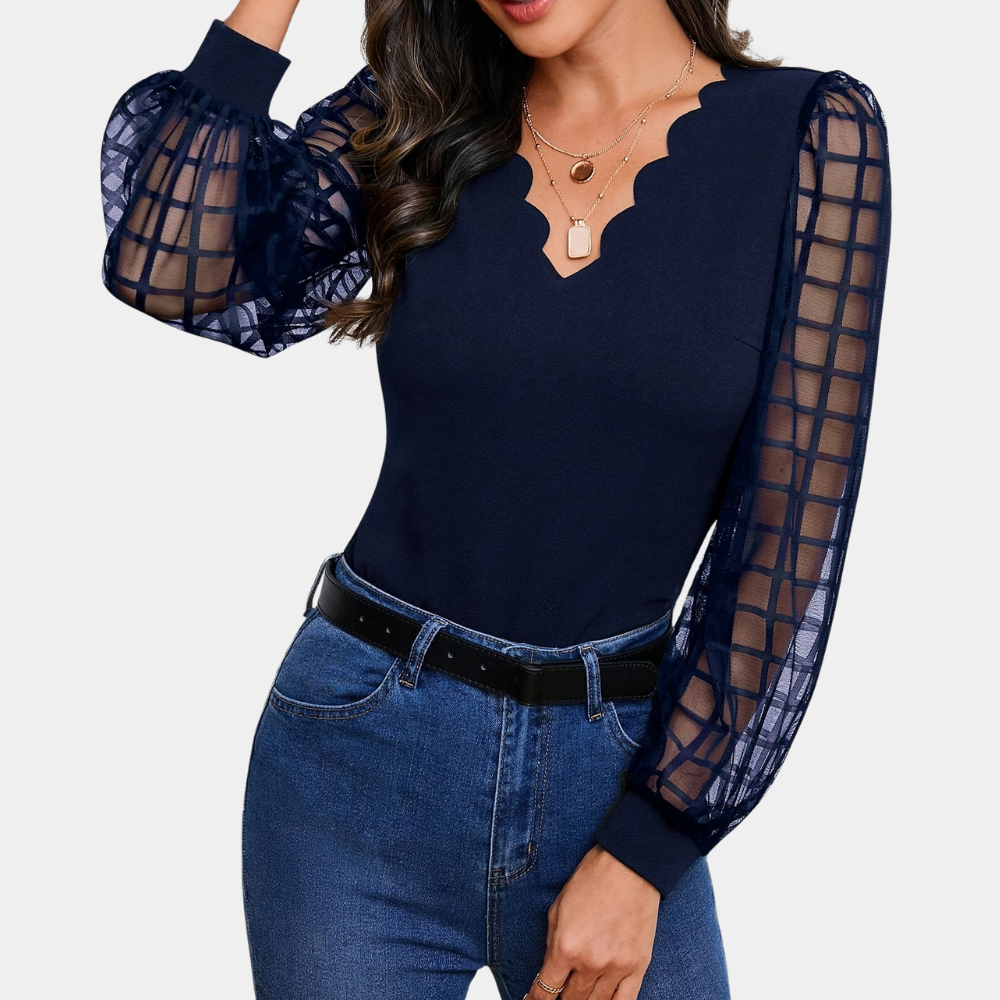 Ronja - Elegante zomertop met V-hals en schulprandjes