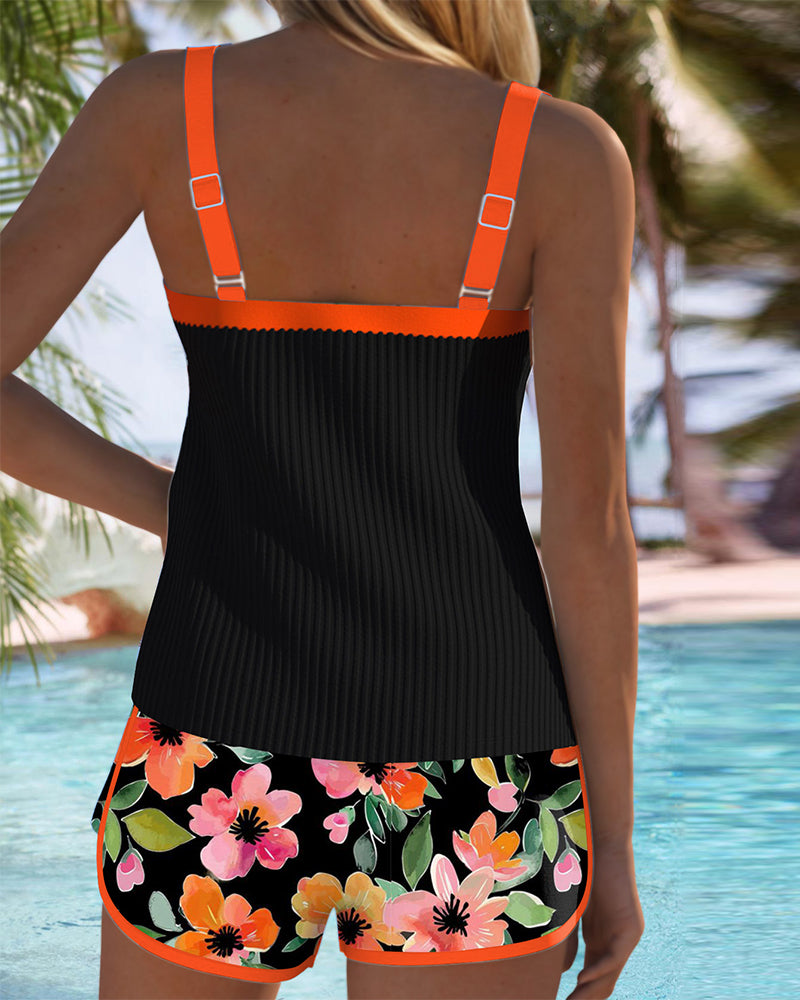 Sophie – Zwarte Tankini met Bloemen en Strandbroek I Laatste dag 80% korting!