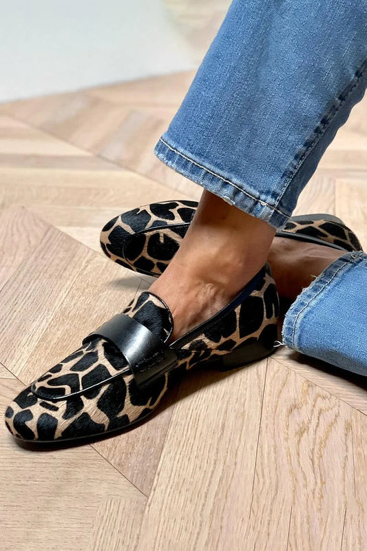 JOOSJE | COZY CHIC LOAFERS MET KOEIENMOTIEF