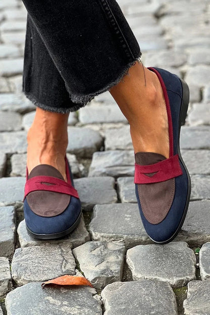 ESTHER | ELEGANTE LOAFERS MET RONDE NEUS EN KLEIN HAKJE