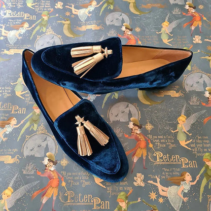 FEMKE | ELEGANTE INSTAPPERS MET RETRO DECORATIES
