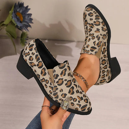 ANGELIQUE | CASUAL LOAFERS MET RONDE NEUS EN DIKKE HAK