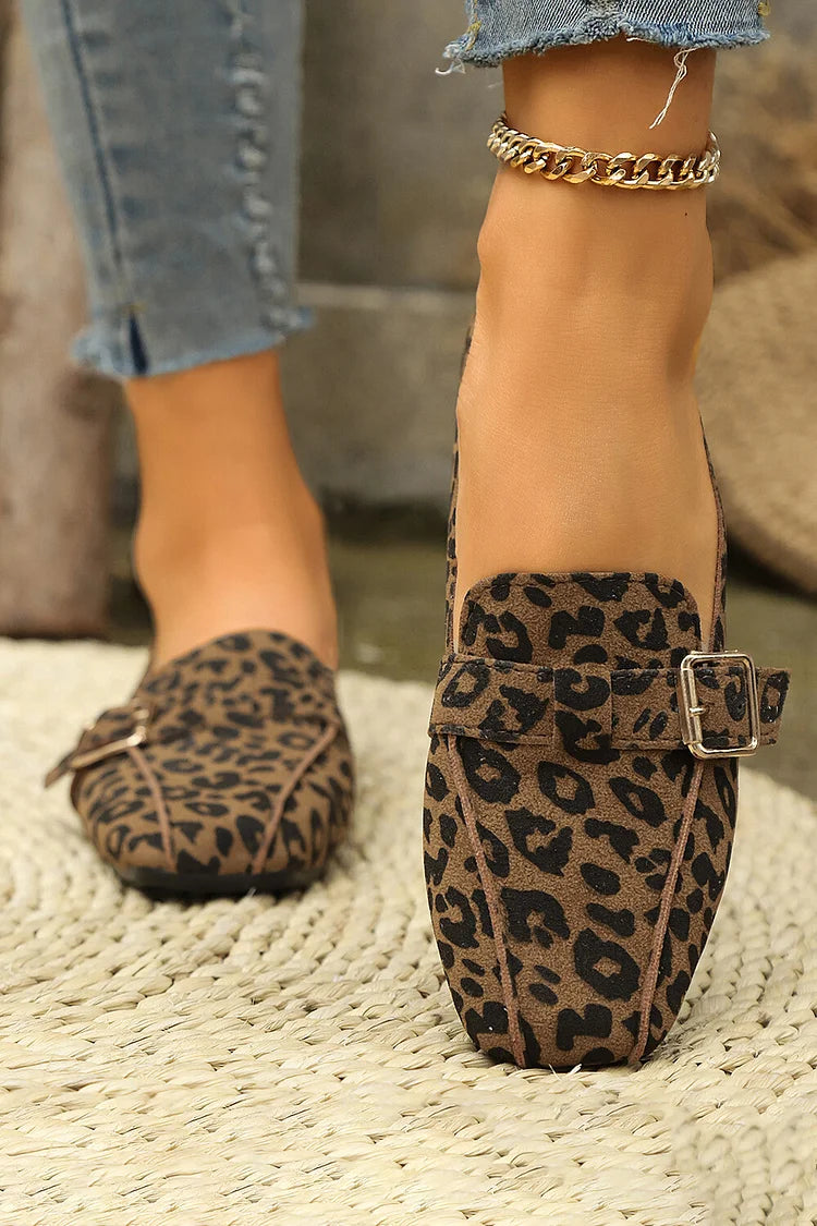 LINDA | CASUAL LOAFERS MET DECORATIEVE GESP MET RIEM