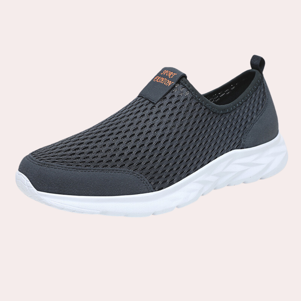 Ademende zomerse damessneakers