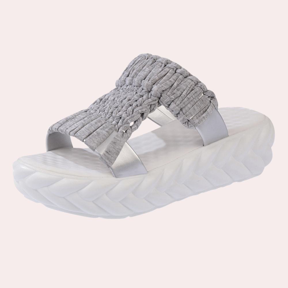 Lia - Trendy zomersandalen met vlechten voor een zorgeloze zomer
