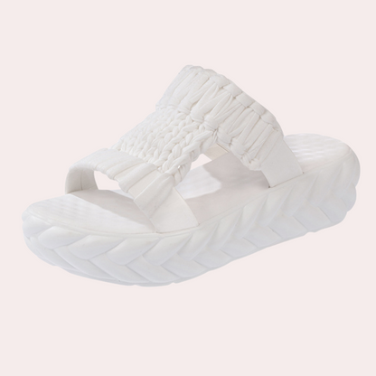 Lia - Trendy zomersandalen met vlechten voor een zorgeloze zomer