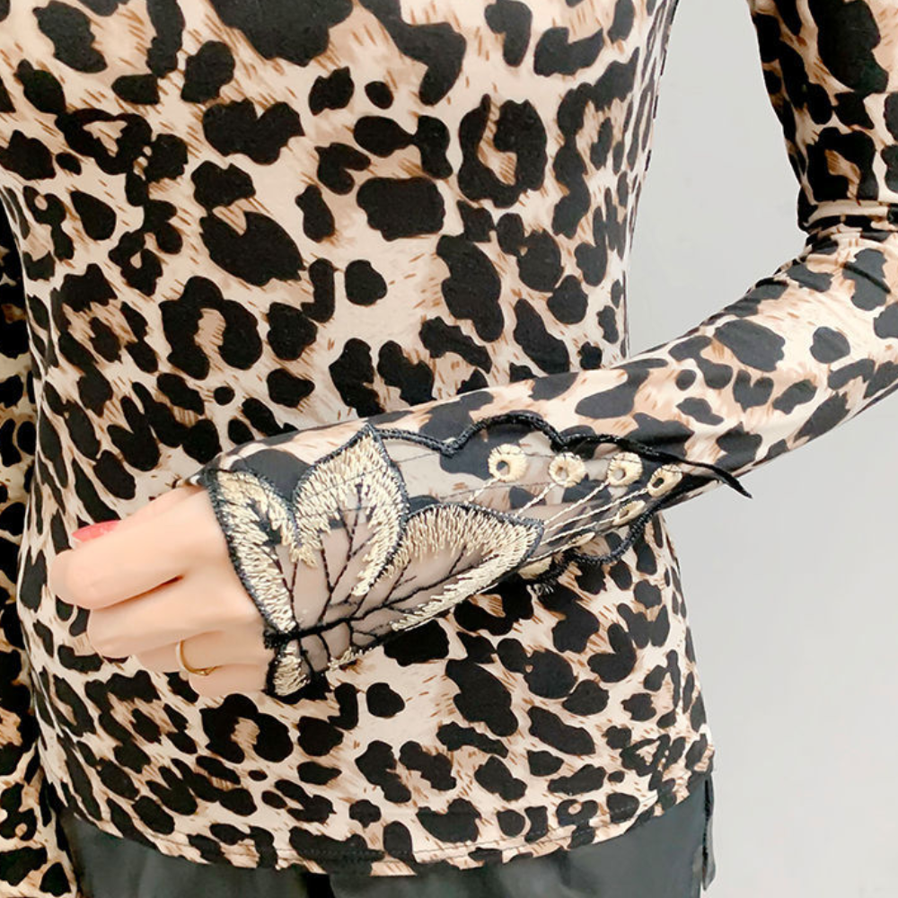 Dorotea – Elegante Zomerse Dames Top met Luipaardprint