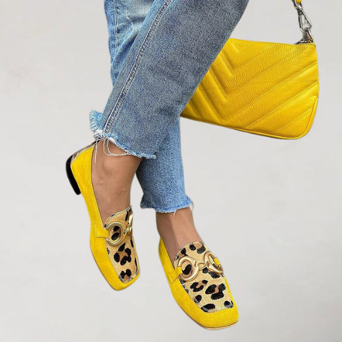 DIANA | CASUAL LOAFERS MET METALEN RAND