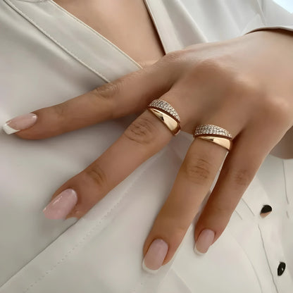 Elegante Gouden Ring met Fonkelstenen